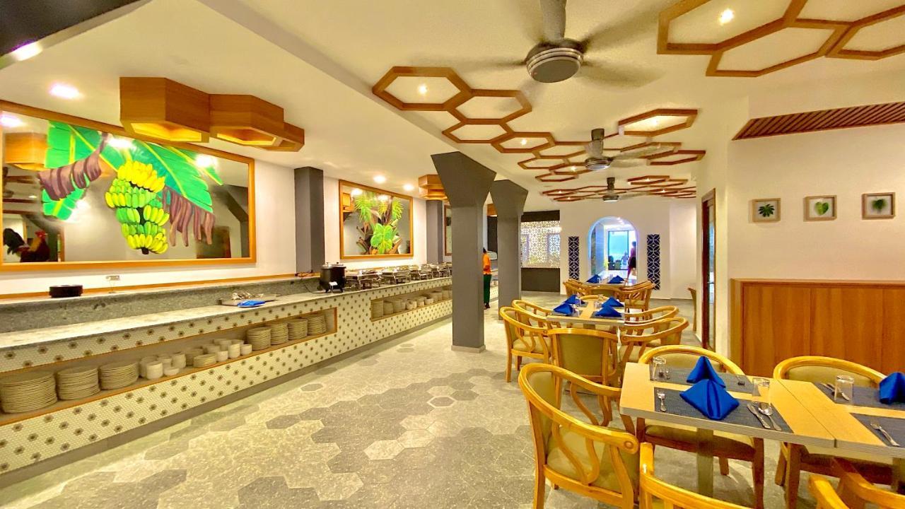 Kaani Palm Beach Maafushi Esterno foto