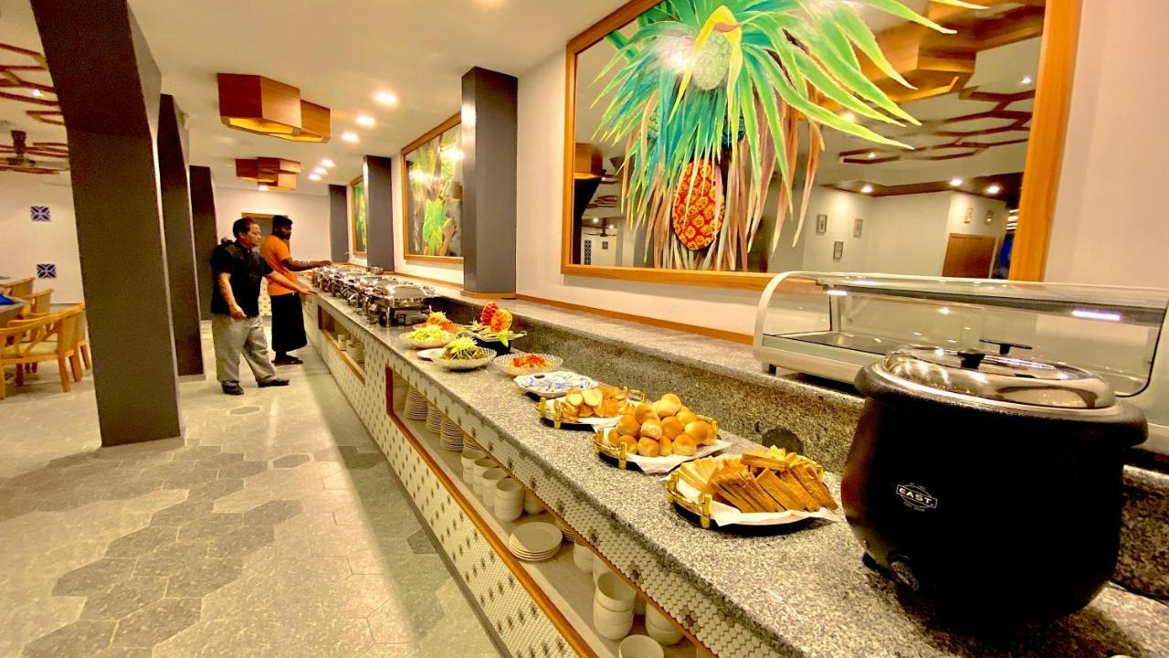 Kaani Palm Beach Maafushi Esterno foto